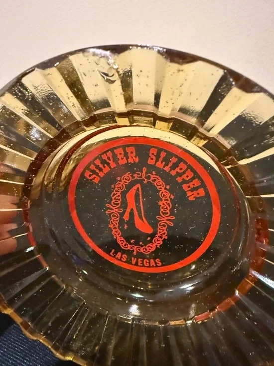 Vintage Glass Ashtrays - Mapes & Silver Slipper Las Vegas & Raised Floral - Picture 4 of 7